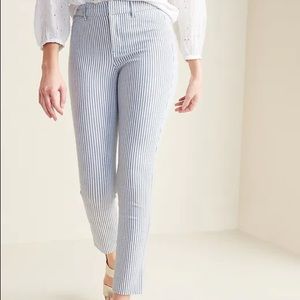 Old Navy High-Waisted Stripped Pixie Ankle Pant - Petite 4